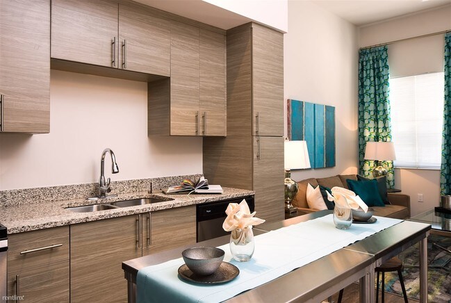 Foto del edificio - 2 br, 2 bath  - Q