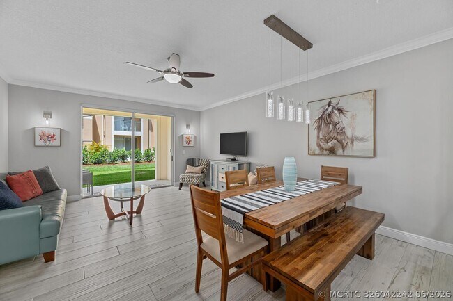 Foto del edificio - 11775 St Andrews Place
