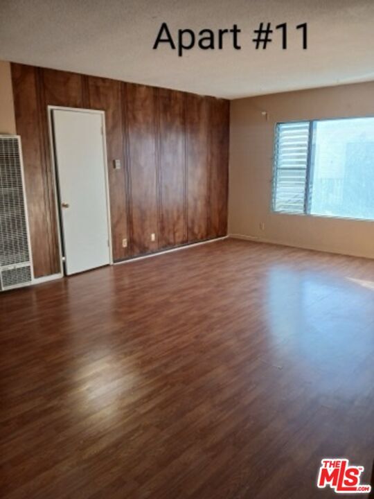 Foto del edificio - 4106 Rosewood Ave