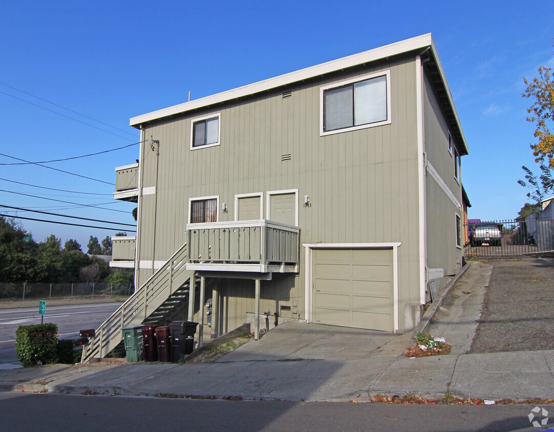 Foto del edificio - 1947 170th Ave