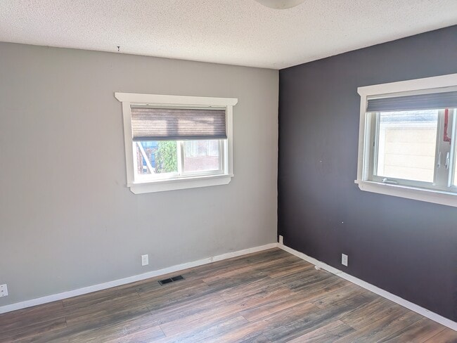 Building Photo - 9653 McNaught Rd