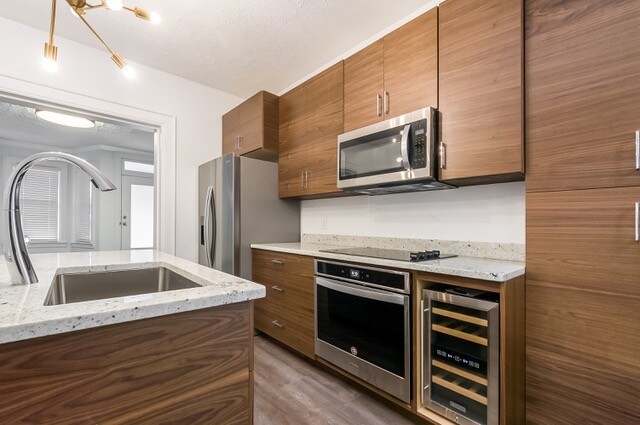 Foto del edificio - 317 Chittenden Ave