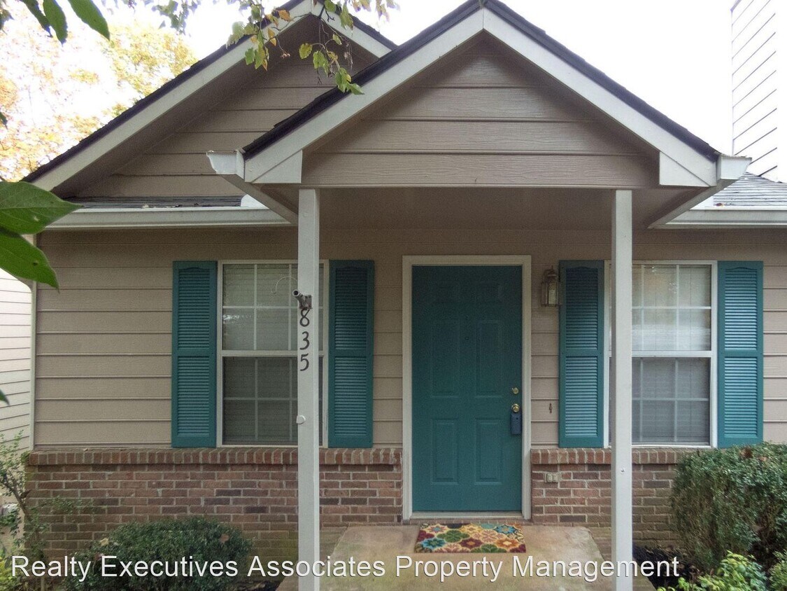 Foto principal - 2 br, 2 bath House - 835 Olde Pioneer Trail