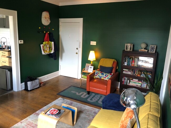 Living Room - 328 Cedar Ave
