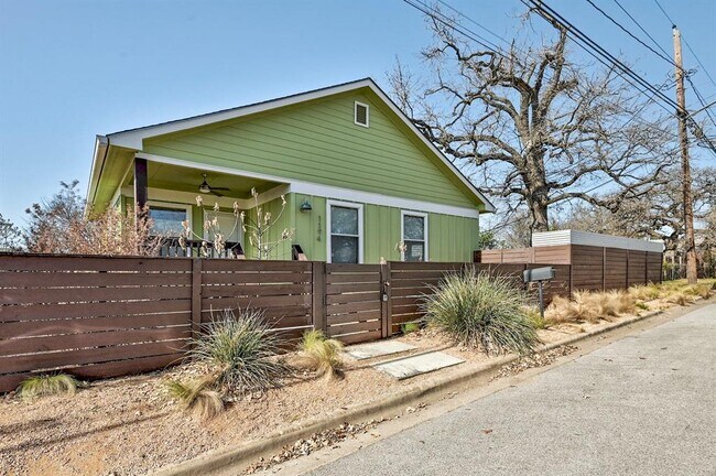 Foto del edificio - 1194 Coleto St