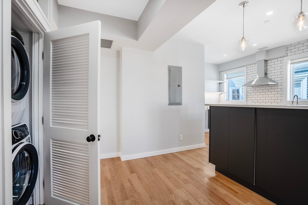 Foto principal - 27 Linden St