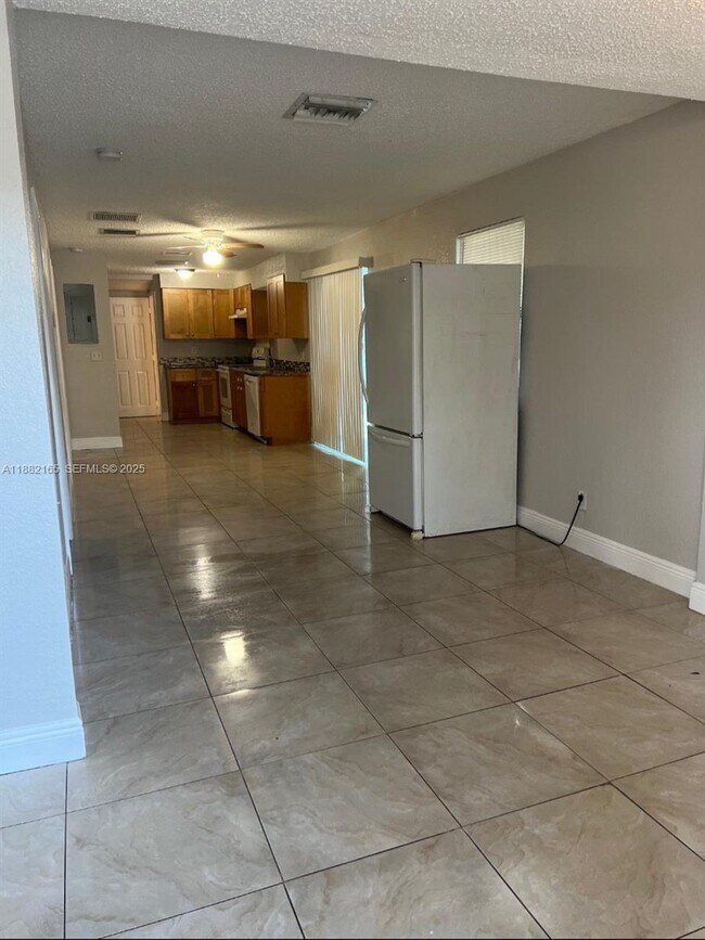 Foto del edificio - 805 NW 4th Ave