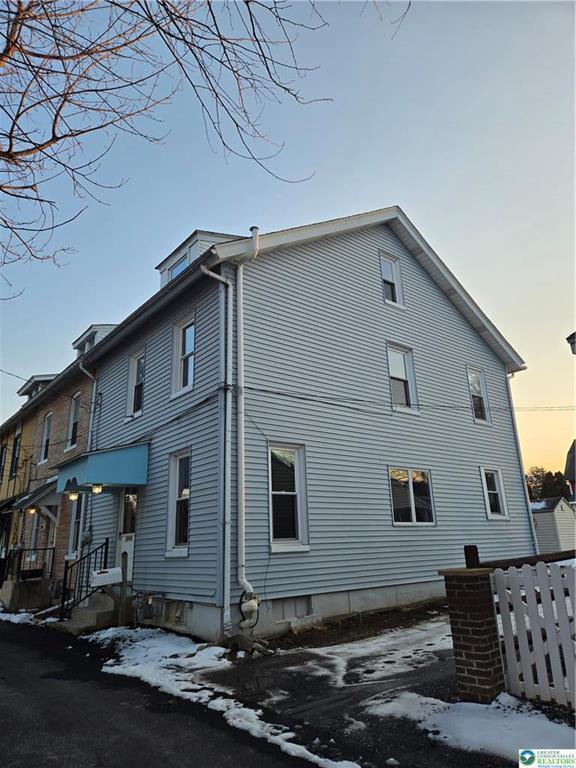 Foto del edificio - 2066 Grape St