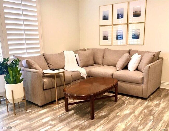 Building Photo - 2 br, 2 bath Condo - 2160 Century Park E A...