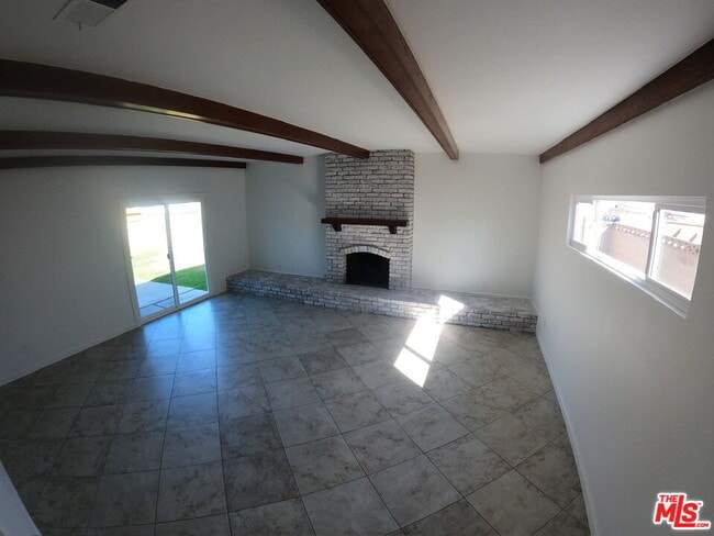 Foto del edificio - 5421 Hendricksen Dr