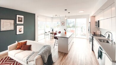 Building Photo - Audrey