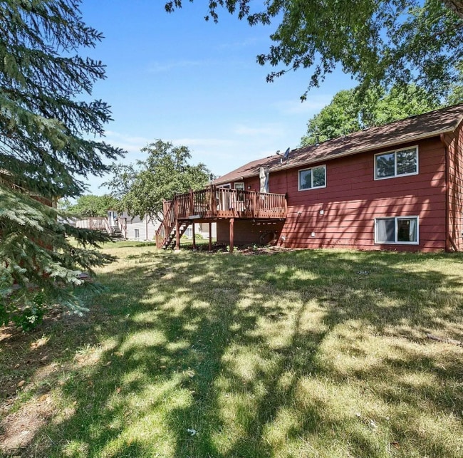 Building Photo - 1180 Lincoln Ct