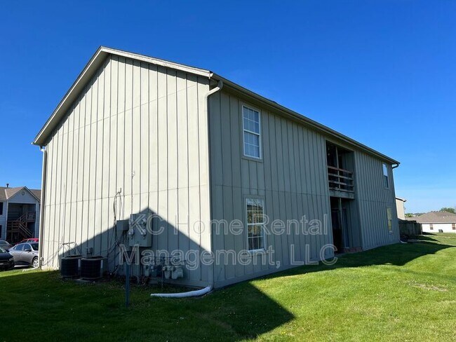 Foto del edificio - 812 Saddlewood St
