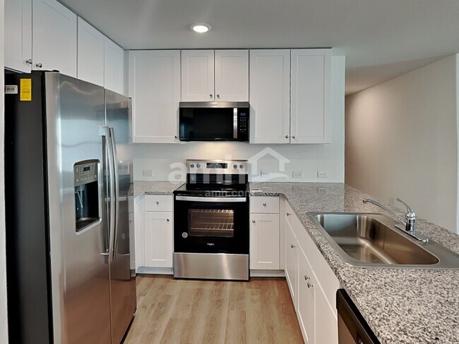 Foto del edificio - 5439 Elm Valley Dr