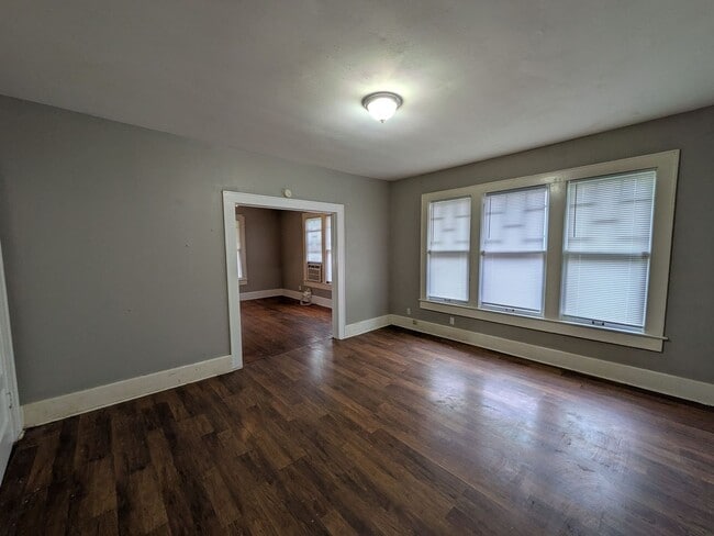 Building Photo - 1275 Doucette Ave