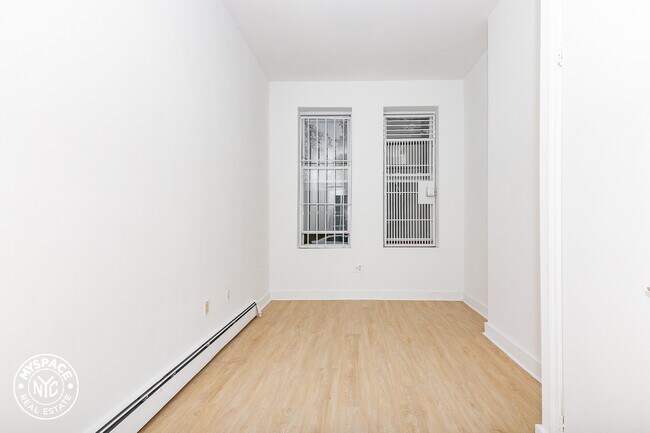 Building Photo - 804 Macon St