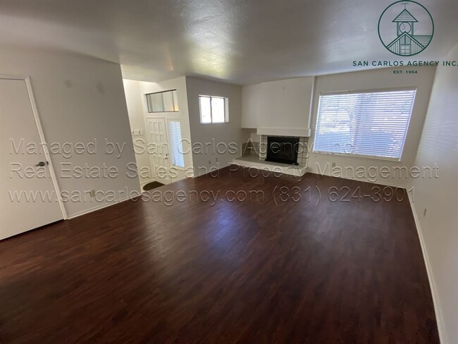 Foto del edificio - Newly Remodeled Pacific Grove 3 Bed 2.5 Ba...