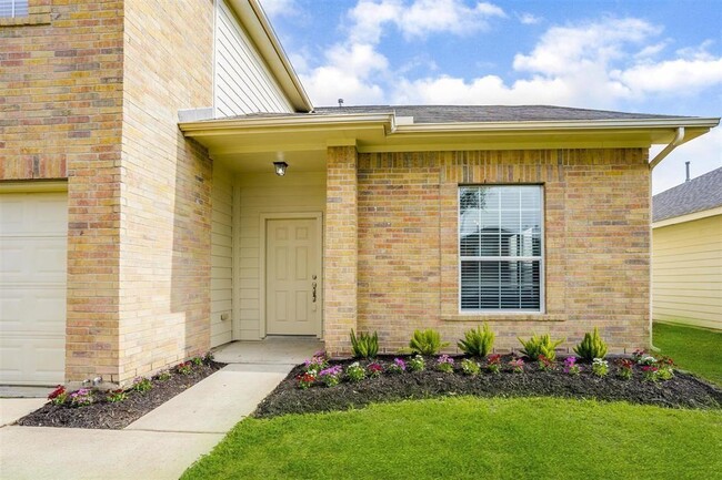 Building Photo - 25234 Clover Ranch Dr