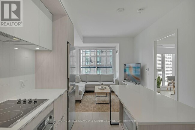 Building Photo - 130 River St