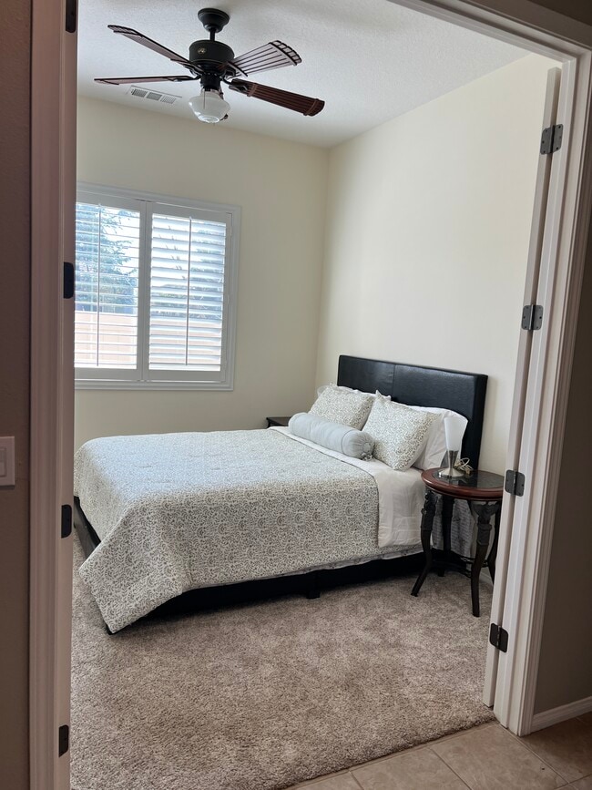 Building Photo - 5703 Park Place Dr