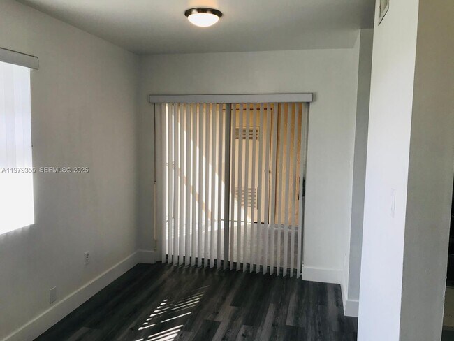 Building Photo - 15330 SW 106th Terrace