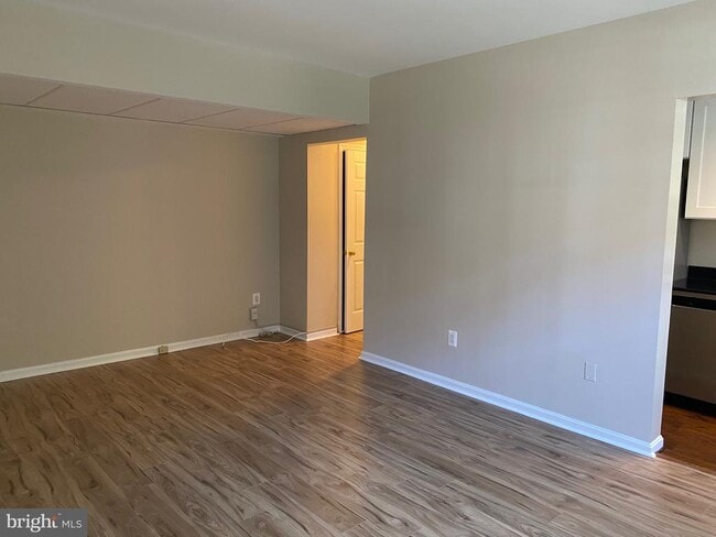 Building Photo - 1805 Key Blvd