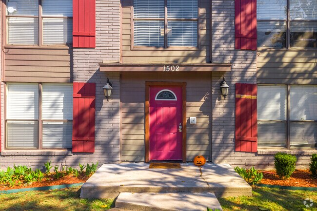 Entrada principal - 1502 Peak Street