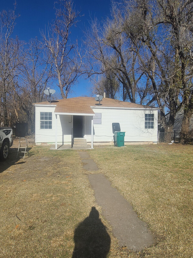 Primary Photo - 1445 SW 13th St