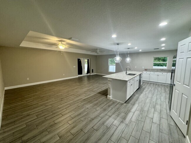 Foto del edificio - 1785 Holbrook Rd NW