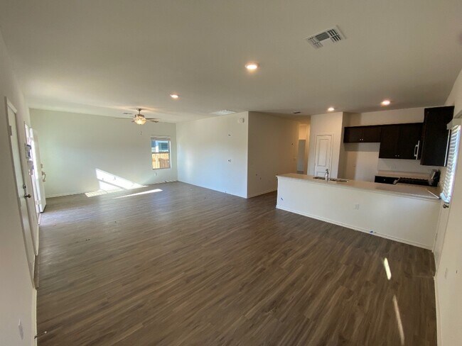 Foto del edificio - 3508 Lodgepole Dr