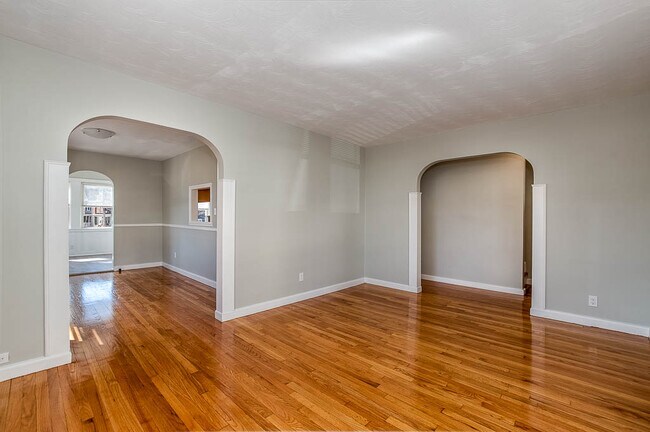 Foto del edificio - 296 Minot St