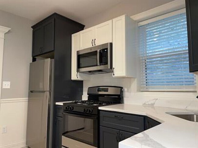 Foto del edificio - 4807 W Argyle St