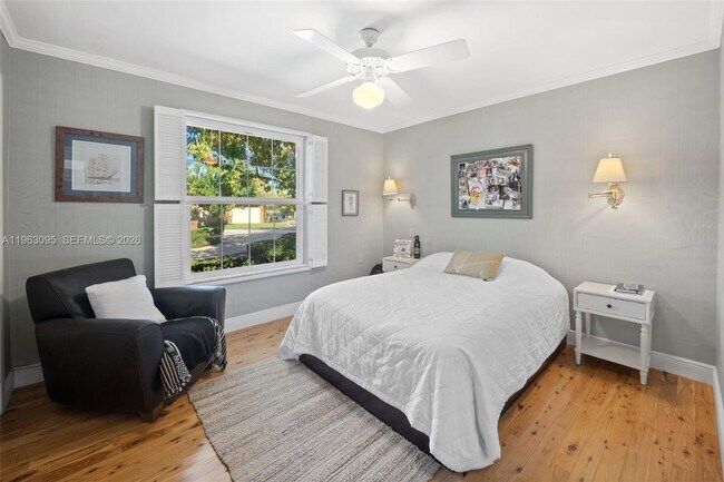 Foto del edificio - 9980 SW 128th St