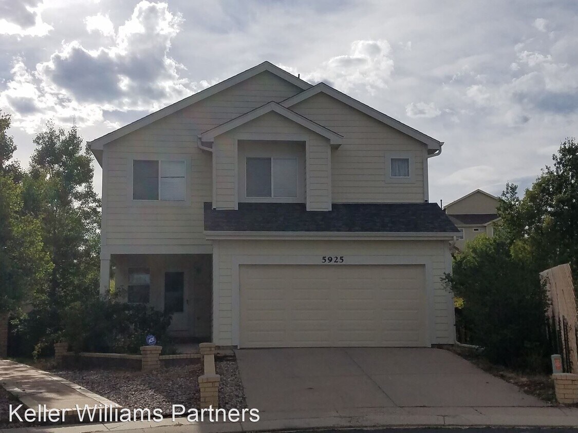 Primary Photo - 3 br, 2.5 bath House - 5925 Christa Ct