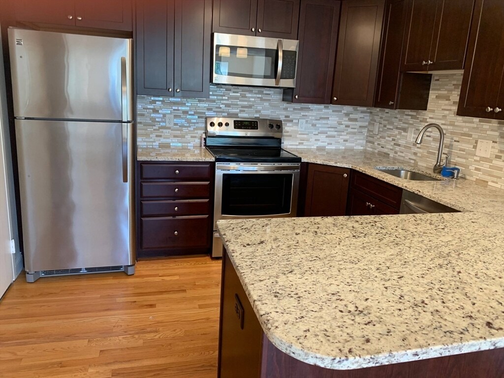 Foto principal - 4-1104 Lexington St
