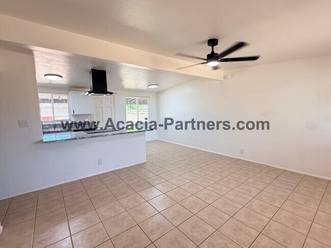 Foto del edificio - Three Bedroom/Two Bath Home