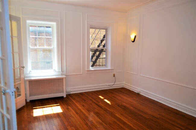 Building Photo - 40 74th St