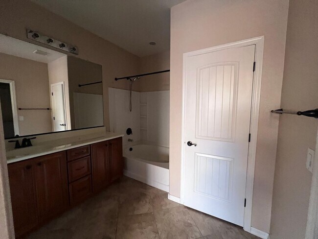 Foto del edificio - 898 E Del Rio St