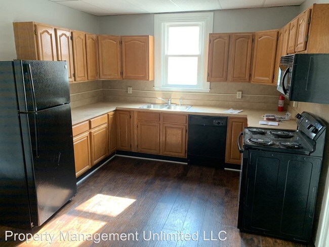 Foto del edificio - 5 br, 2 bath House - 337 W Jackson St
