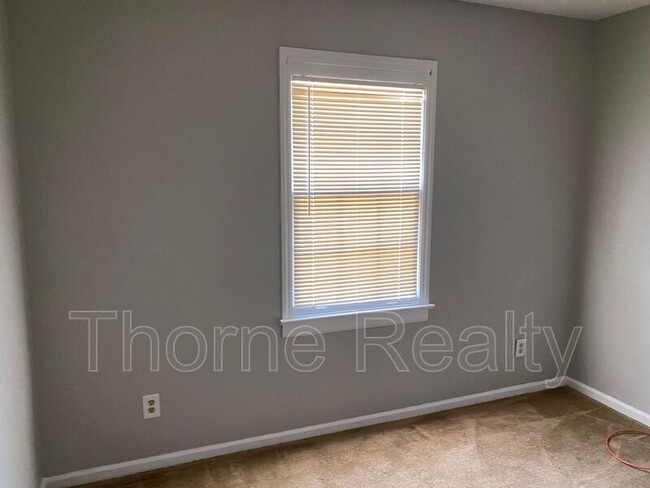 Foto del edificio - 501 Exchange Ln