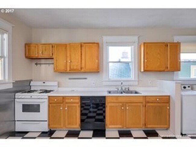 Photo - EL704-B*-R Apartment