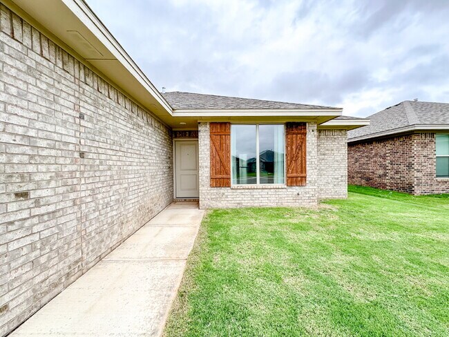 Building Photo - Newer Built 3/2/2 in Frenship ISD!