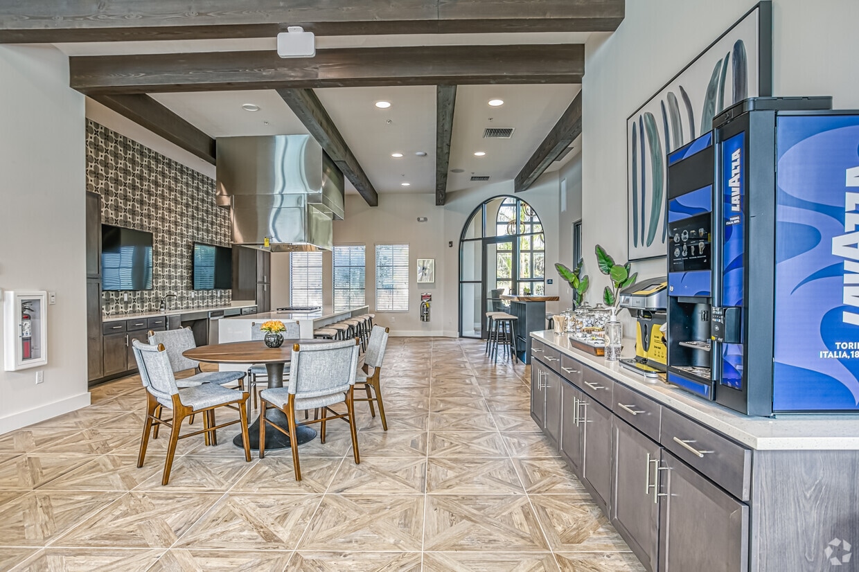 Lago Apartments in Naples, FL