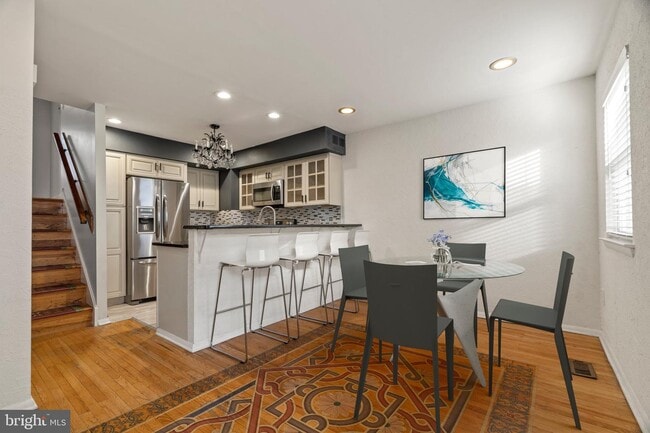 Building Photo - 518 Randolph Ct