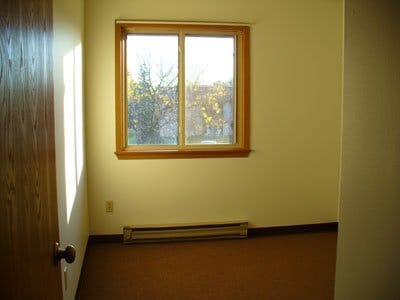Building Photo - 11513 Douglas Ave