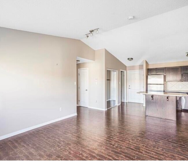 Photo du bâtiment - 9357 Simpson Dr NW