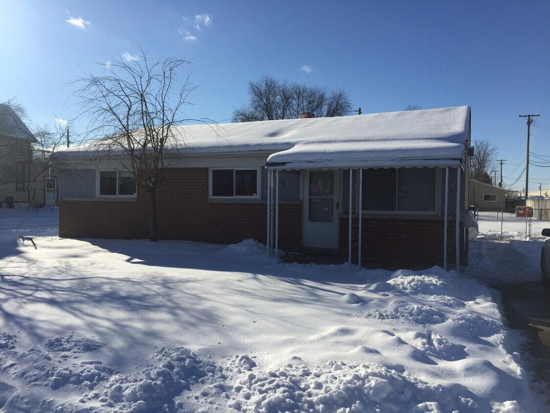 Primary Photo - 13416 Beech Daly Road