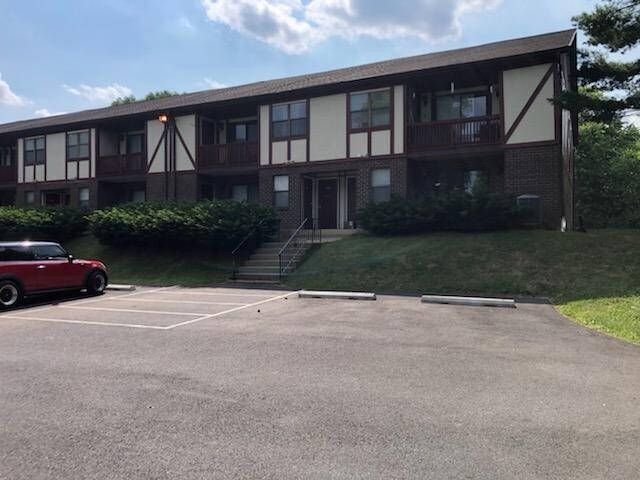 Foto del edificio - 1019-1049 Westbury Cir