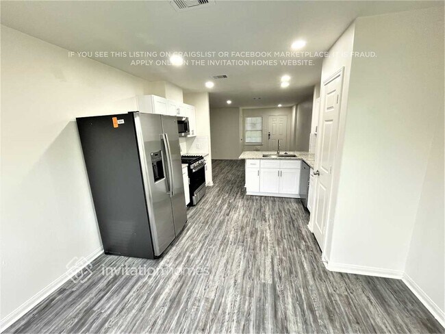 Foto del edificio - 16447 Eton Brook Ln
