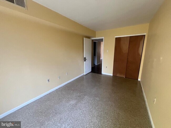 Foto del edificio - 7930 Cottage St